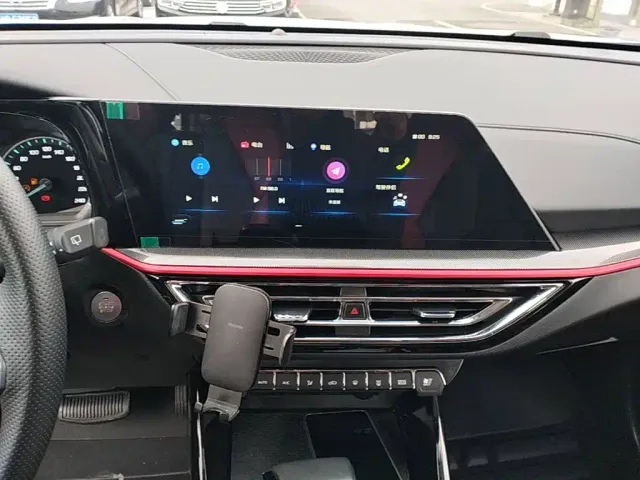 Changan Oushang X5 — Фото автомобиля 12