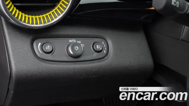 ChevroletGMDaewoo Trax Trax Кроссовер — Фото автомобиля 28
