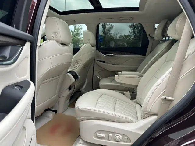 Buick Enclave — Фото автомобиля 13