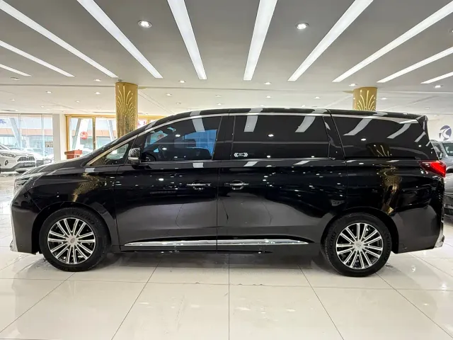 GAC Trumpchi M8 — Фото автомобиля 3