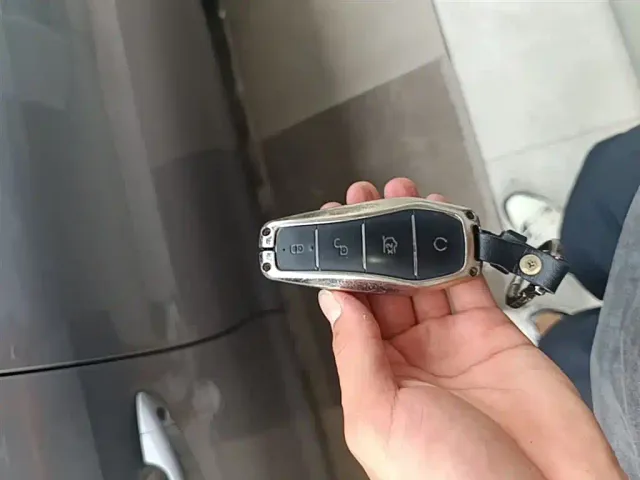 BYD Qin PLUS — Фото автомобиля 8