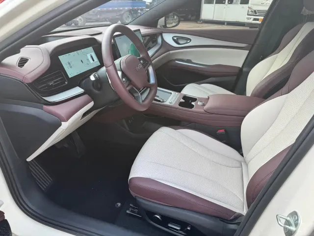 BYD Seal 07 DM-i — Фото автомобиля 20