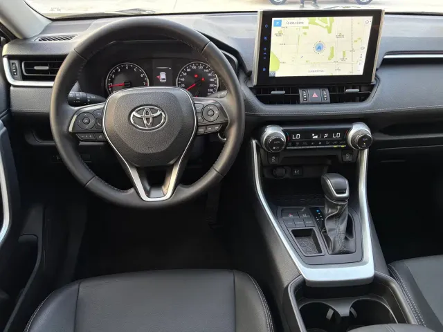 Toyota Wildlander — Фото автомобиля 10