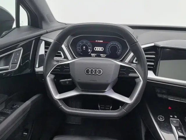 Audi Q4 e-tron — Фото автомобиля 11
