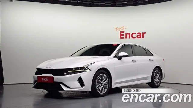 Фотография автомобиля — Kia K5 Generation 3