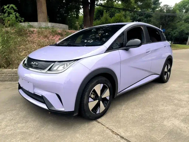Фотография автомобиля — BYD Dolphin