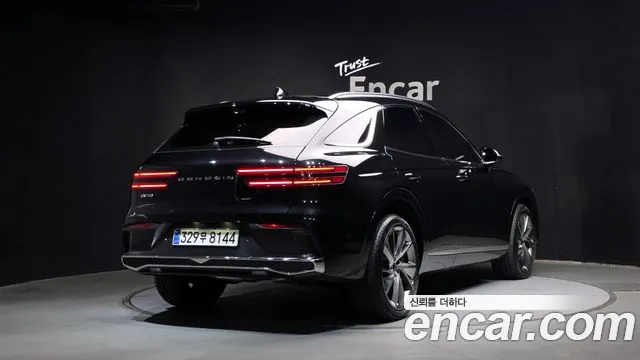 Genesis GV70 — Фото автомобиля 2