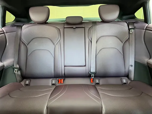 Xiaomi SU7 — Фото автомобиля 19