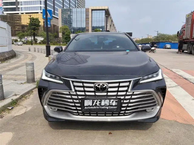 Toyota Avalon — Фото автомобиля 2