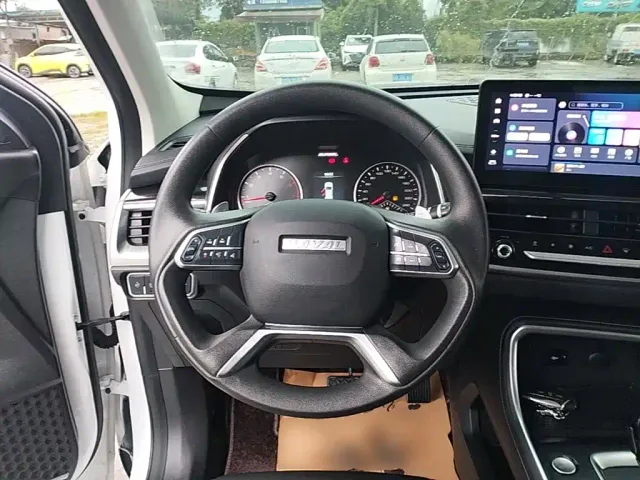Haval H6 — Фото автомобиля 10