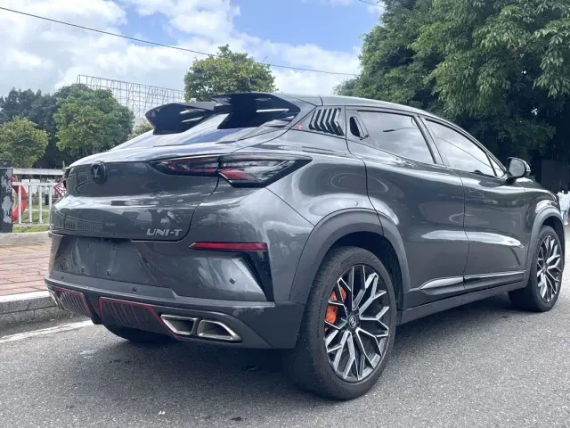 Changan UNI-T — Фото автомобиля 9