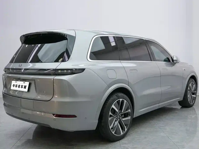 Li Auto L9 — Фото автомобиля 15