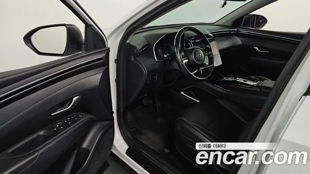 Hyundai Tucson Tucson (NX4) Бензин 1.6 турбо 2WD — Фото автомобиля 10