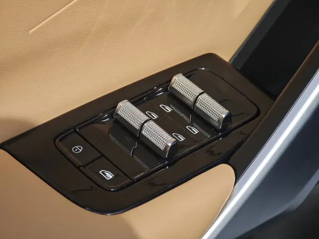 Geely Boyue L — Фото автомобиля 7