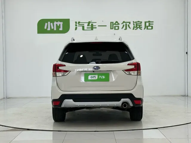 Subaru Forester — Фото автомобиля 6