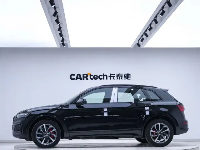 Audi Q5L — Фото автомобиля 6