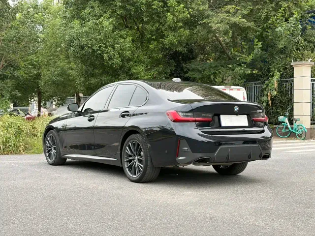 BMW 3 Series — Фото автомобиля 15