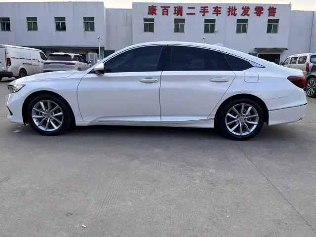 Honda Accord — Фото автомобиля 8