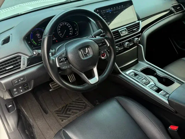 Honda Accord — Фото автомобиля 4