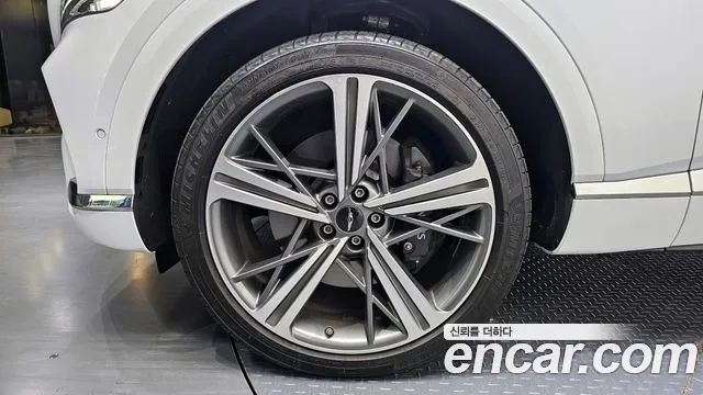 Genesis GV80 — Фото автомобиля 5