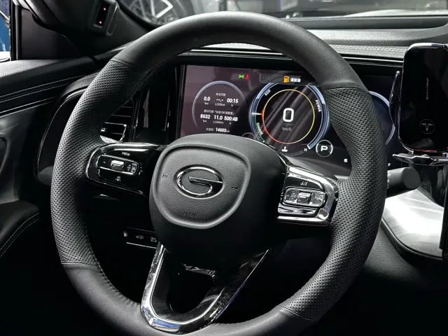 GAC Trumpchi GS8 — Фото автомобиля 25