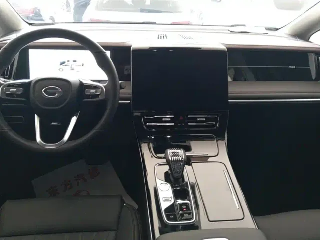 GAC Trumpchi M8 — Фото автомобиля 12