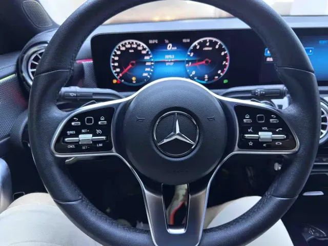 Mercedes-Benz A-Class — Фото автомобиля 13