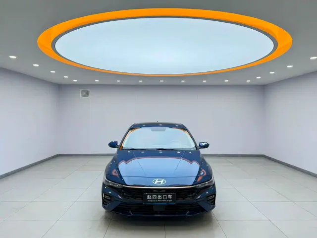 Hyundai Elantra — Фото автомобиля 2