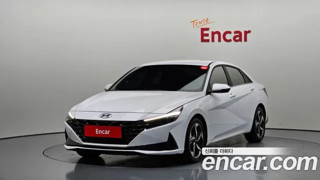 Фотография автомобиля — Hyundai Avante CN7