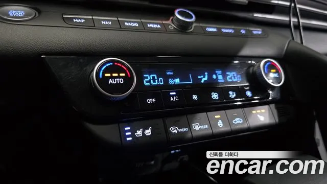 Hyundai AVANTE Avante (CN7) — Фото автомобиля 17