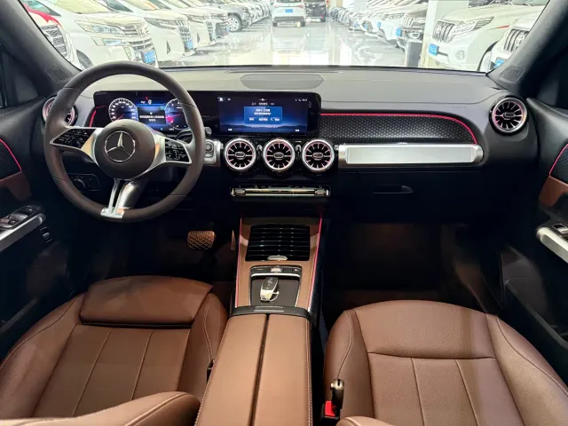 Mercedes-Benz GLB-Class — Фото автомобиля 12