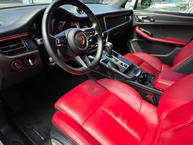 Porsche Macan — Фото автомобиля 13