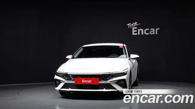 Hyundai AVANTE Новый Avante (CN7) — Фото автомобиля 3
