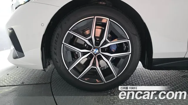 BMW 5-Series — Фото автомобиля 5