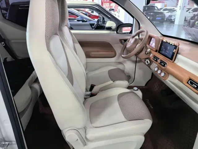 Wuling Hongguang Mini EV — Фото автомобиля 24