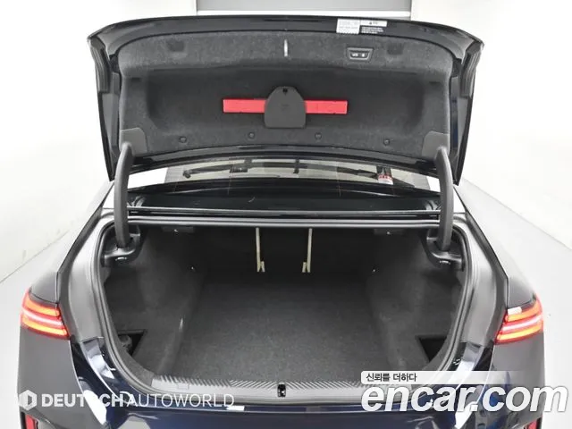 BMW 5 Series G60 — Фото автомобиля 19