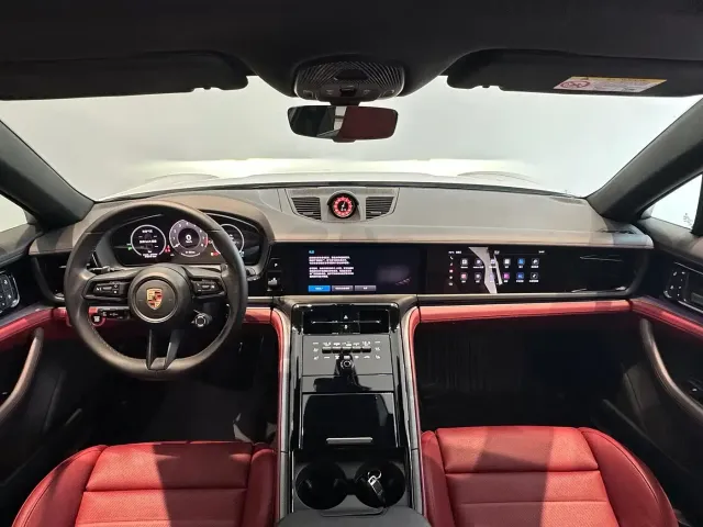 Porsche Panamera — Фото автомобиля 12