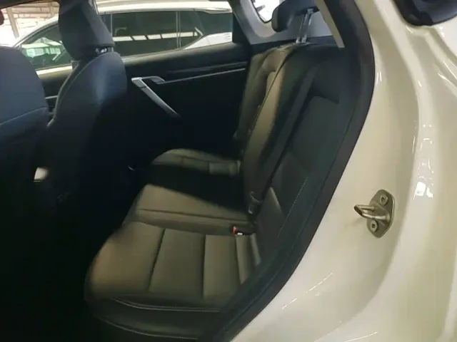 Geely Binyue — Фото автомобиля 16