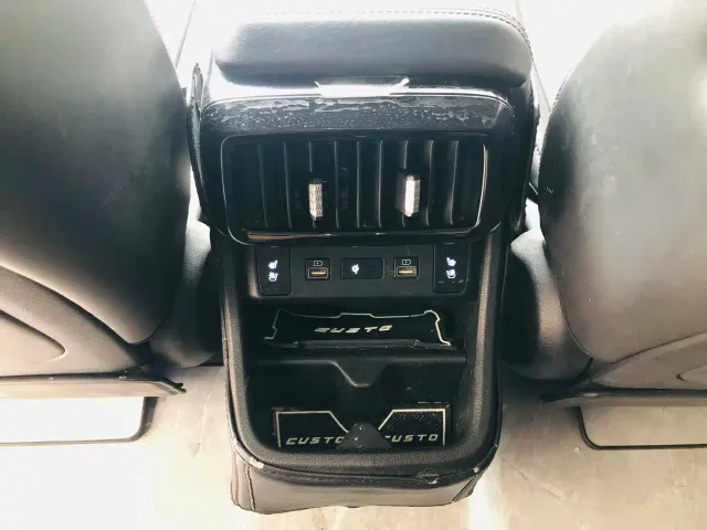 Hyundai Custo — Фото автомобиля 17