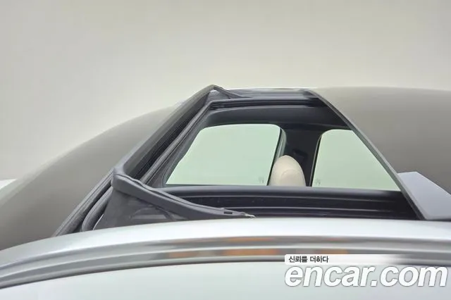 Mercedes-Benz EQA — Фото автомобиля 12