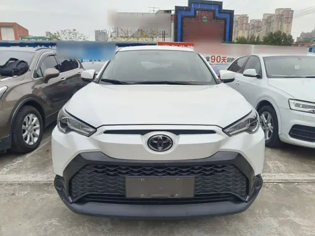 Toyota Frontlander — Фото автомобиля 2