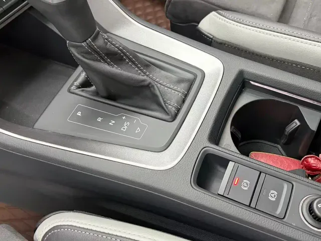 Audi Q3 — Фото автомобиля 10