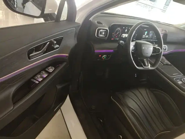 Chery Tiggo 9 — Фото автомобиля 15