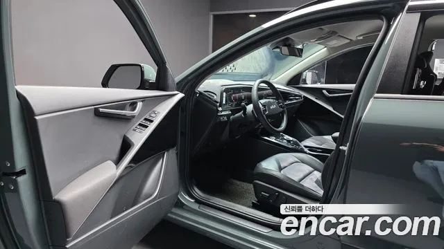 Kia Niro The All New Niro — Фото автомобиля 15