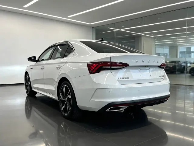 Skoda Octavia — Фото автомобиля 7