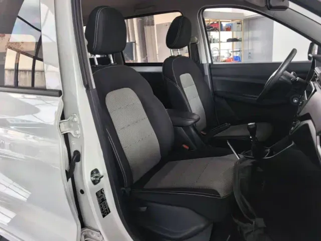 Wuling Hongguang — Фото автомобиля 24