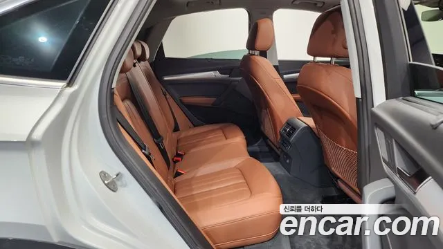 Audi Q5 45 TFSI quattro Sportback — Фото автомобиля 10