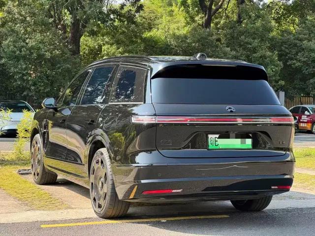 Nio ES8 — Фото автомобиля 6