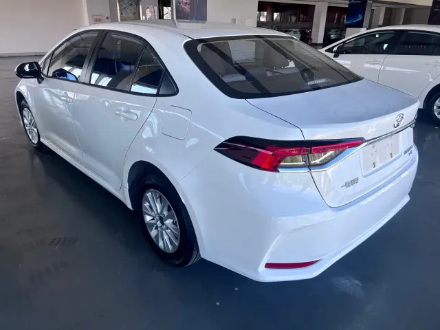 Toyota Corolla — Фото автомобиля 4