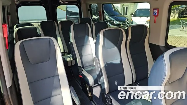 Hyundai Solati Solati 15 мест — Фото автомобиля 12